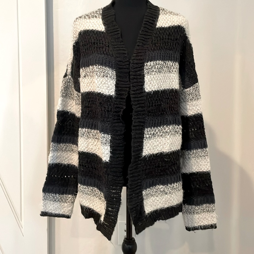 House of Harlow cardigan